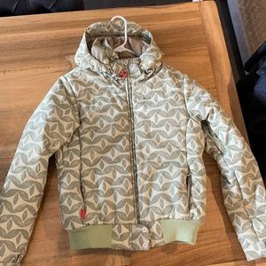 Four square ski coat